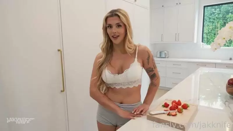 Bambi Brooks Fucking The New British Nanny