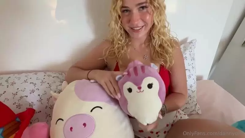 [OnlyFans] Cassie2Sassy (Tickle Fight With Little Stepdaughter)